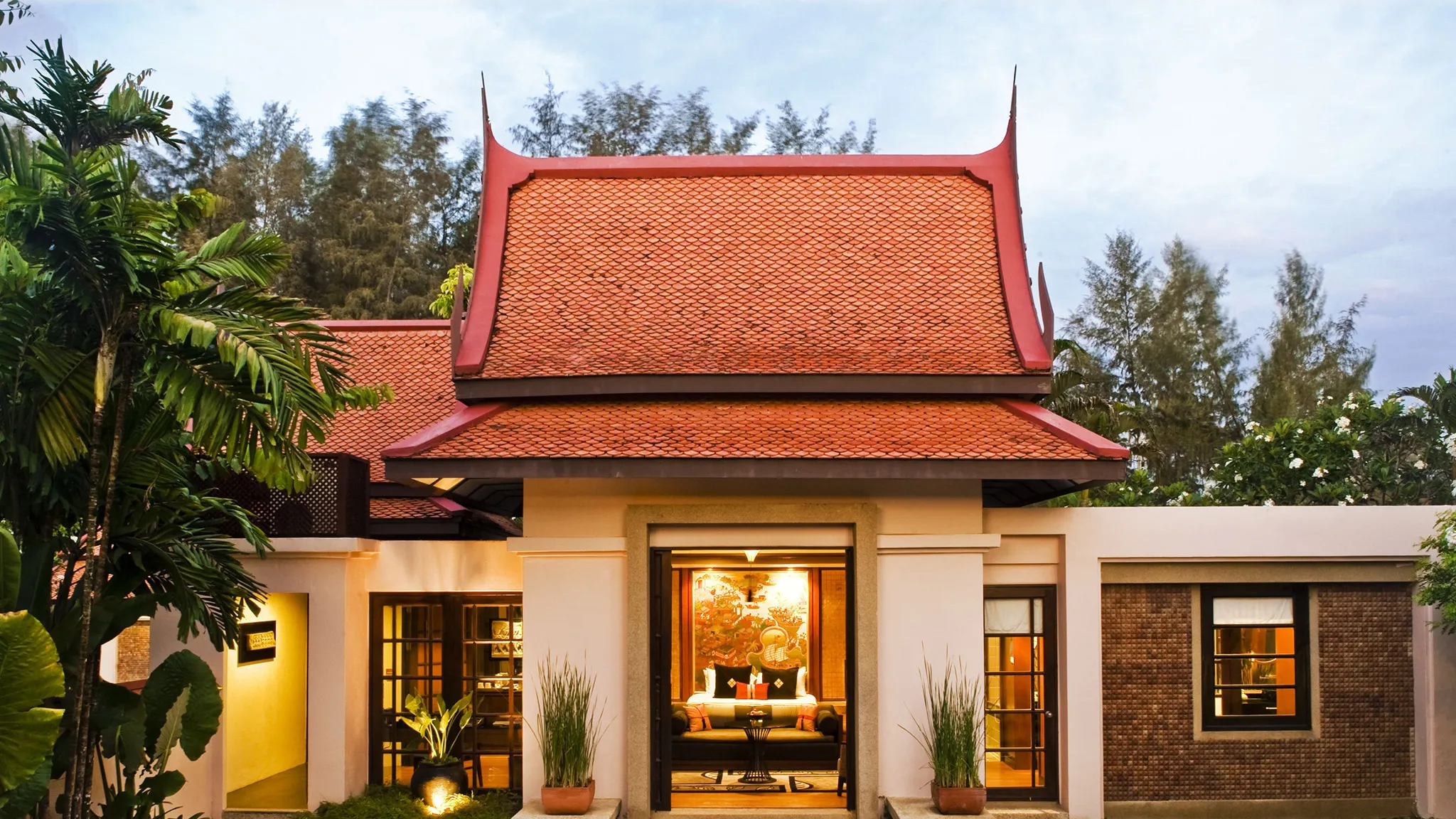 The Ultimate Guide to Luxury Hotels in Phuket