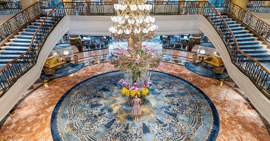 Makati Shangri-La, Manila