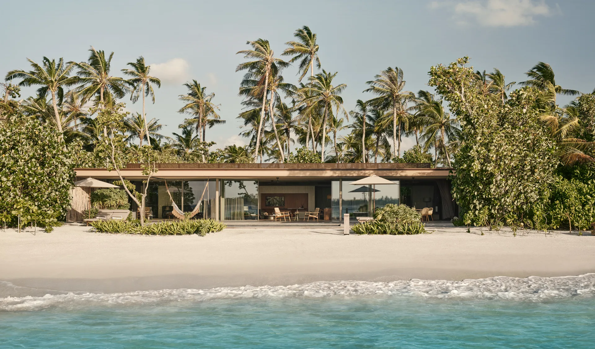 Patina Maldives, Fari Islands