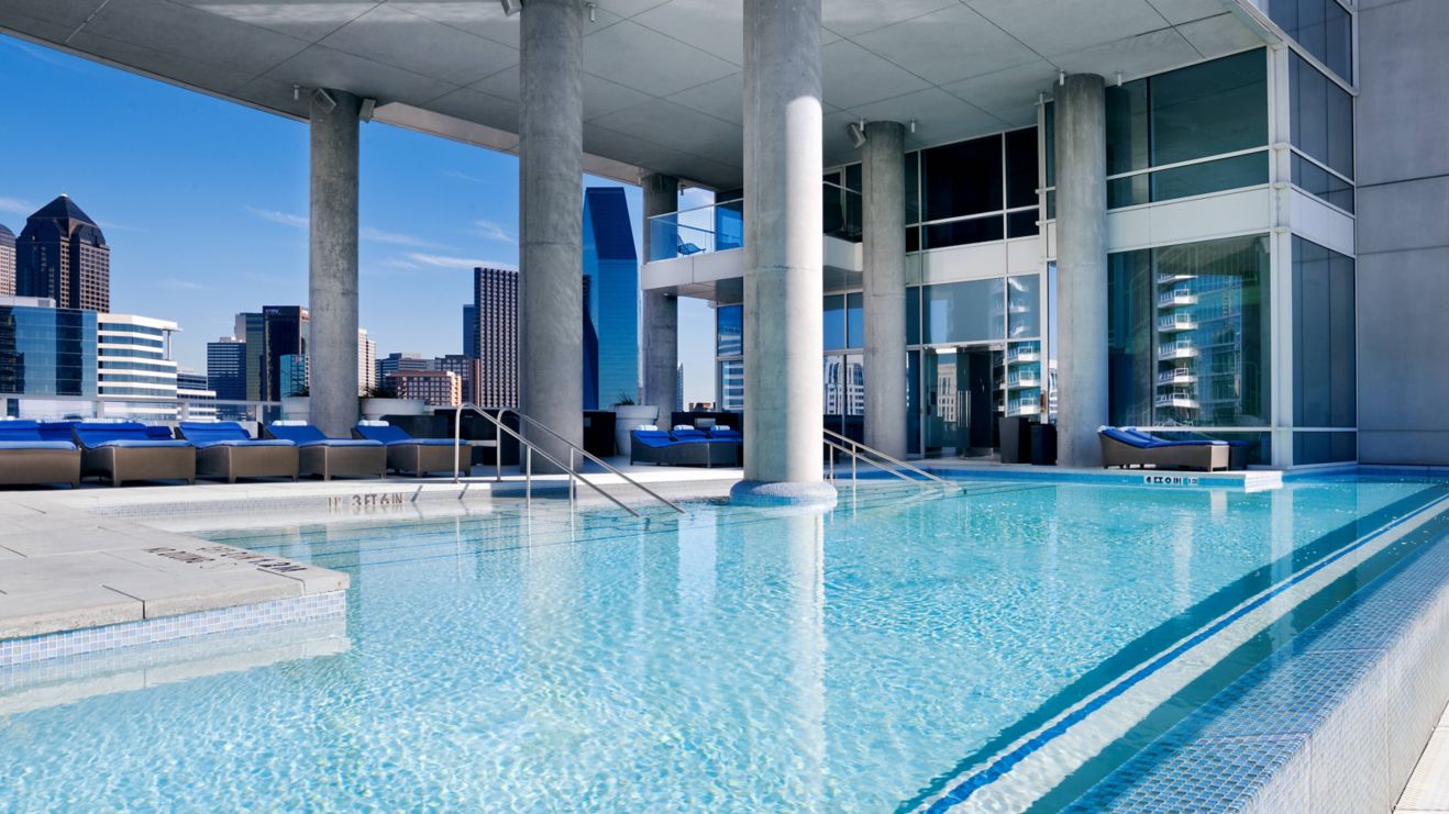 W Dallas - Victory