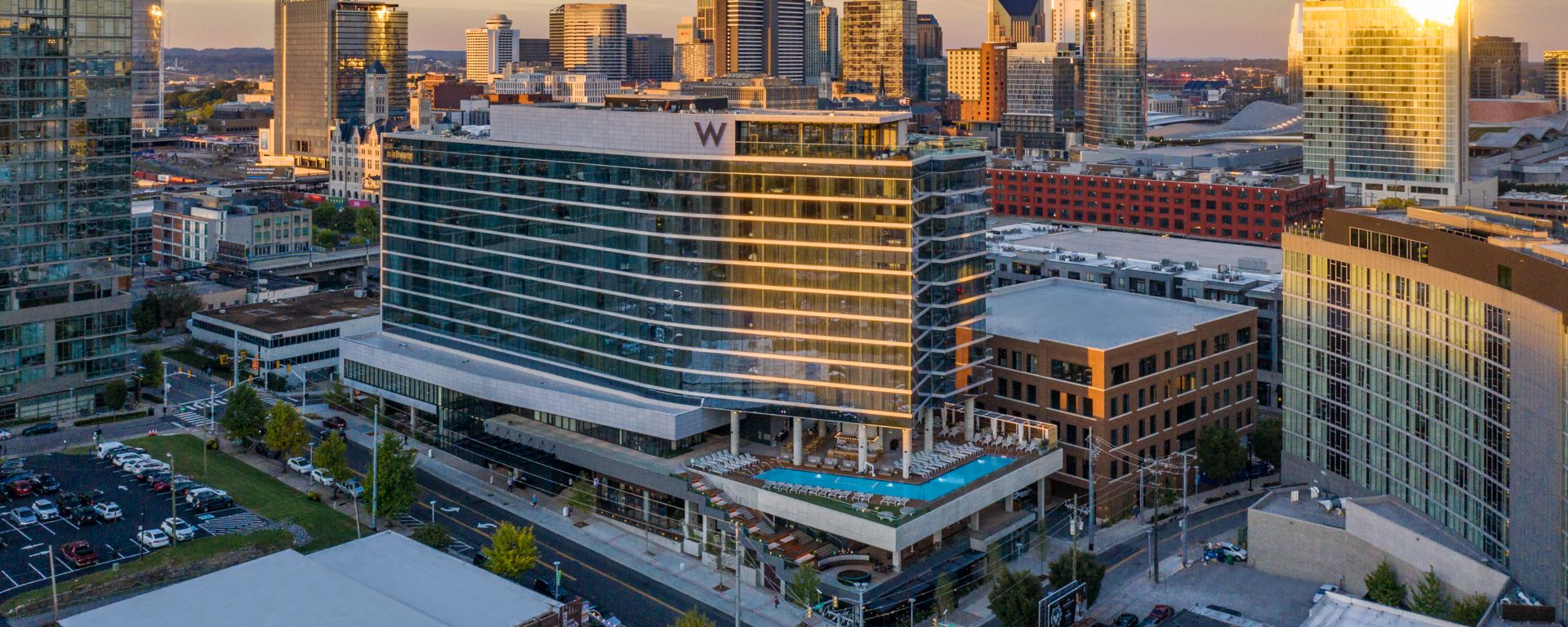 W Nashville